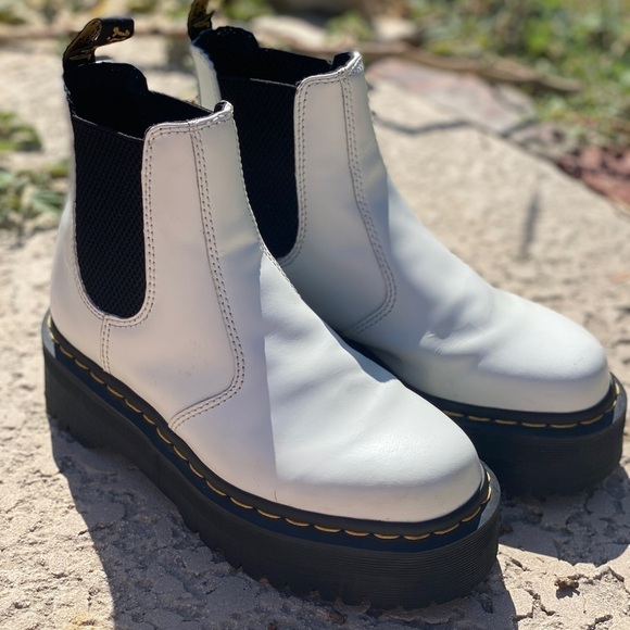 Dr. Martens 2976 Quad platform Chelsea boots white unisex L6 M5 - Picture 2 of 11
